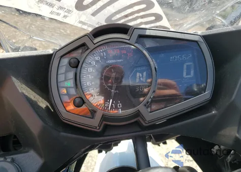 2023 Kawasaki Ex400 z USA, uszkodzony, nr VIN JKAEXKG13PDAM1184